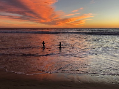 Playa Cerritos Night